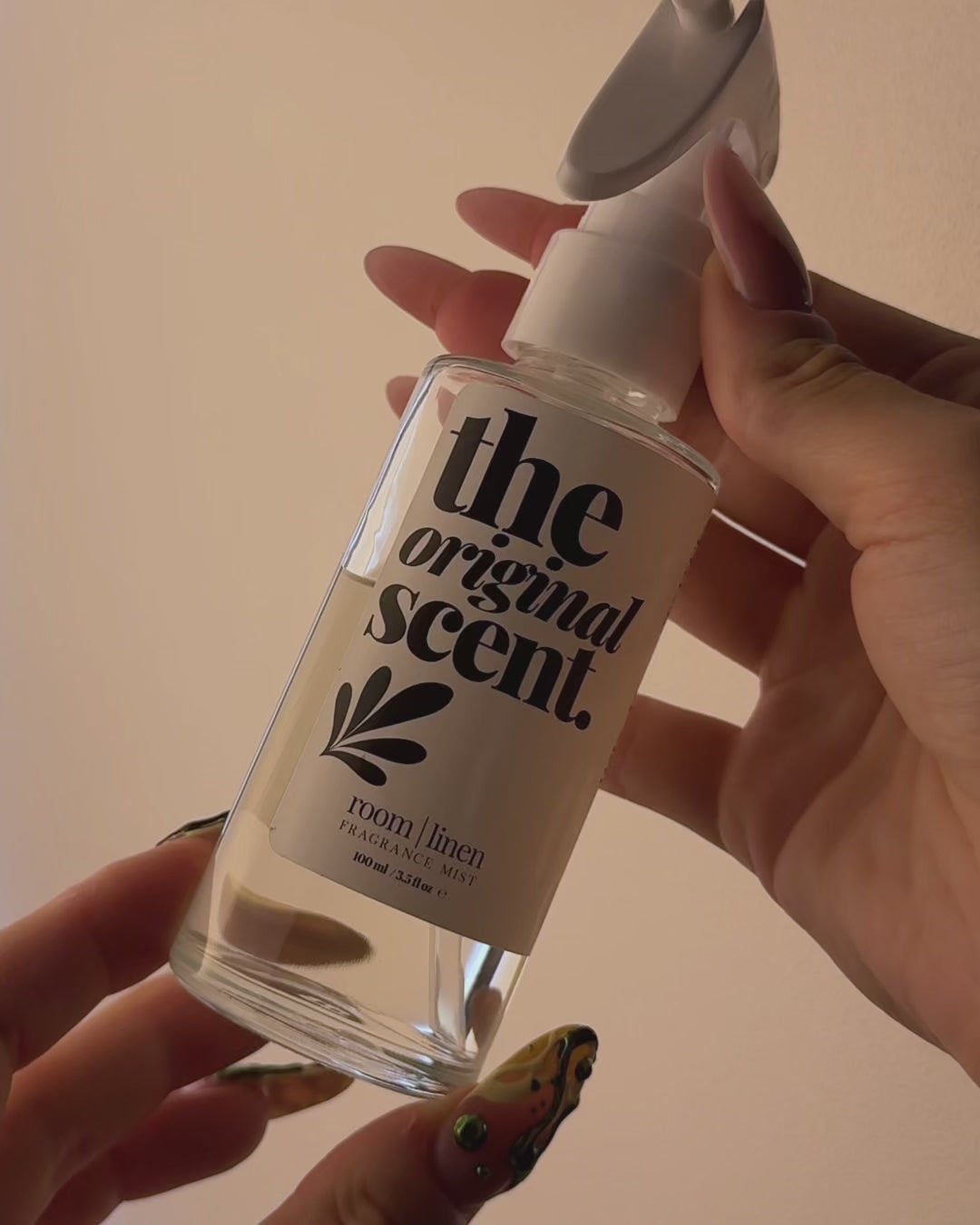 Manicure Roulette Room & Linen Mist 100ml | Long-lasting Fragrance Mist in The Original Scent